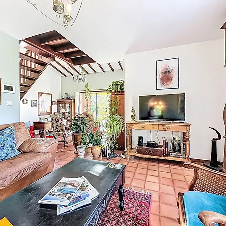 Les Olivettes By Interhome Casa vacanze